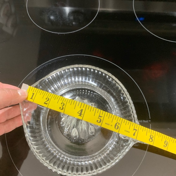 🍊Vintage Ribbed Clear Glass Hand Juicer - Picture 9 of 9